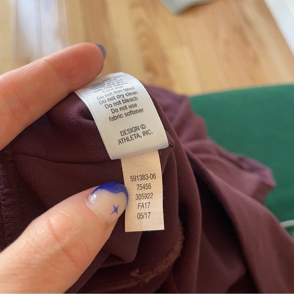 Athleta Salutation Capri Maroon Powervita Mid-Rise Cropped Leggings 591383 EUC S - Picture 9 of 10